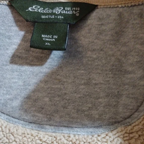 Eddie Bauer Warm And Cozy Light Gray Zip-Up Sweater - Picture 4 of 5